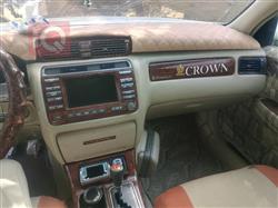 تۆیۆتا کراون